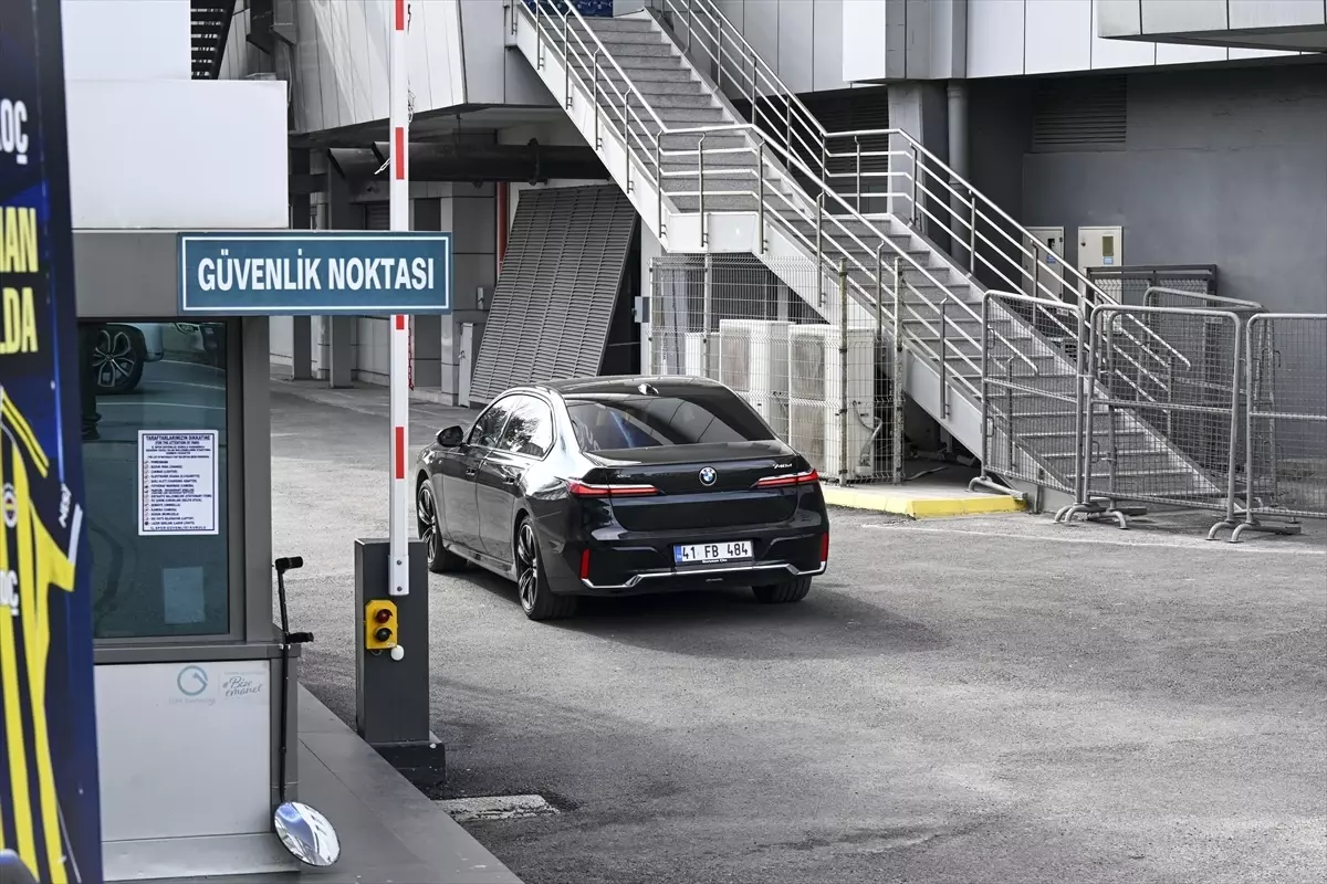 Fenerbahçe Yönetim Kurulu Karagümrük Mağlubiyeti Sonrası Acil Toplantı Yaptı