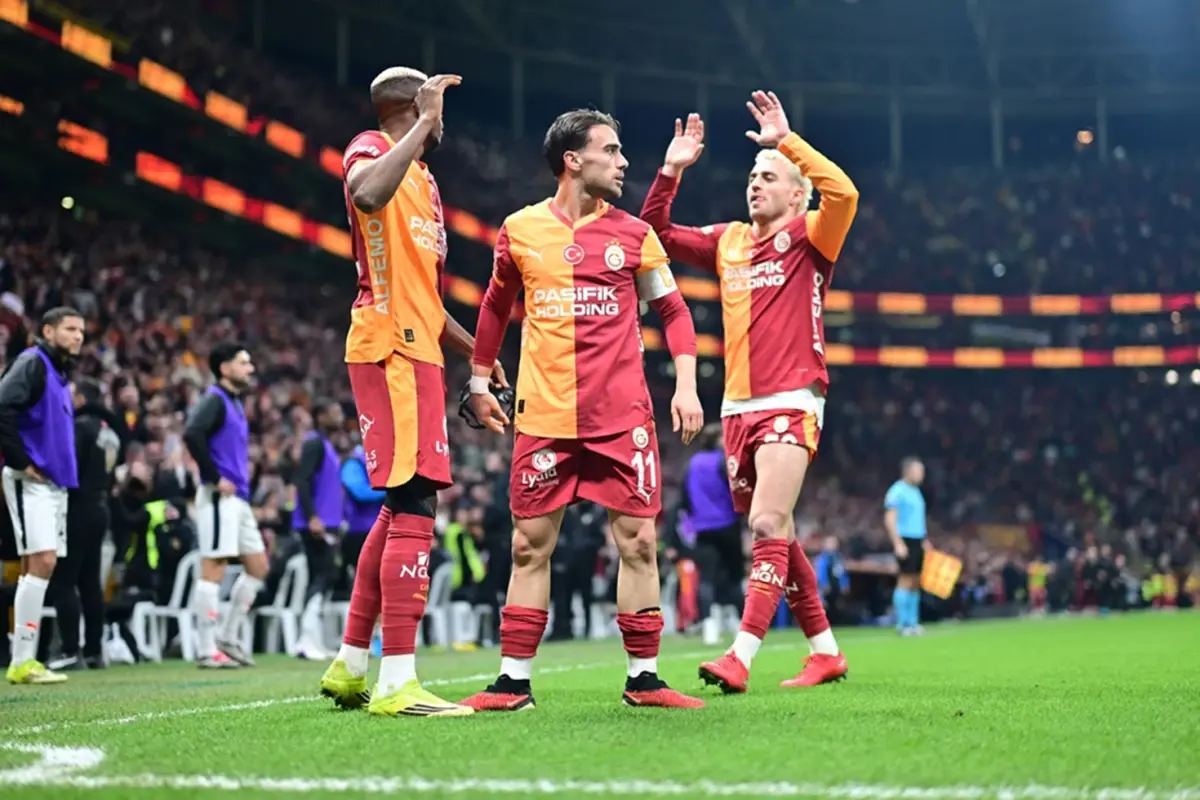 Galatasaray, Başakşehir'i 3-0 Mağlup Ederek Şampiyonluk Yolunda Önemli Adım Attı