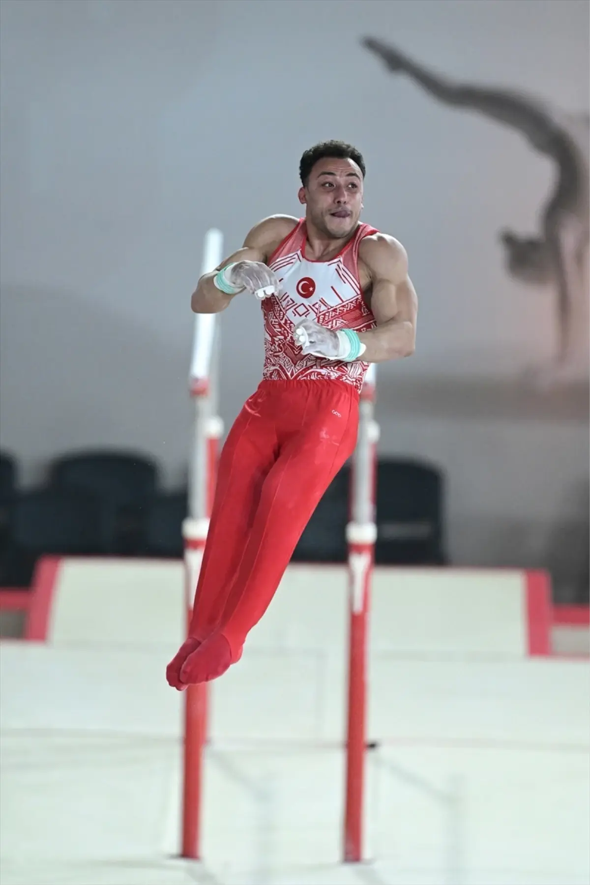 Adem Asıl, Antalya Dünya Kupası'nda Halka Aleti Finalinde Altın Madalya Kazandı