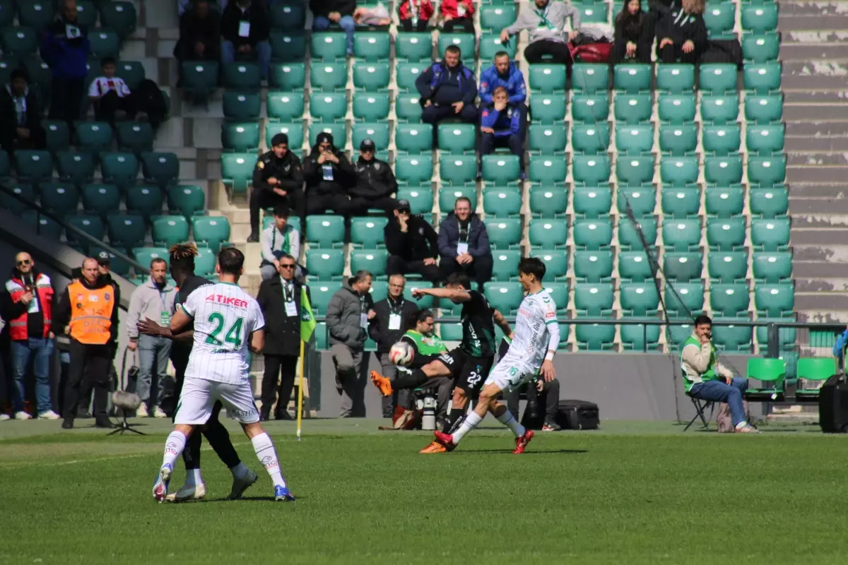 Kocaelispor, Konyaspor'u 2-1 Mağlup Etti: Gökhan Değirmenci 100. Maçını Oynadı