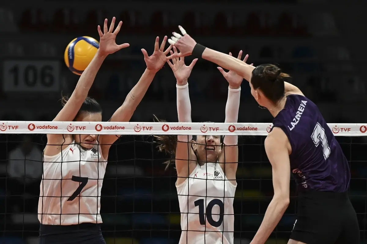 Zeren Spor, Vodafone Sultanlar Ligi'nde İlbank'ı 3-0 Mağlup Etti