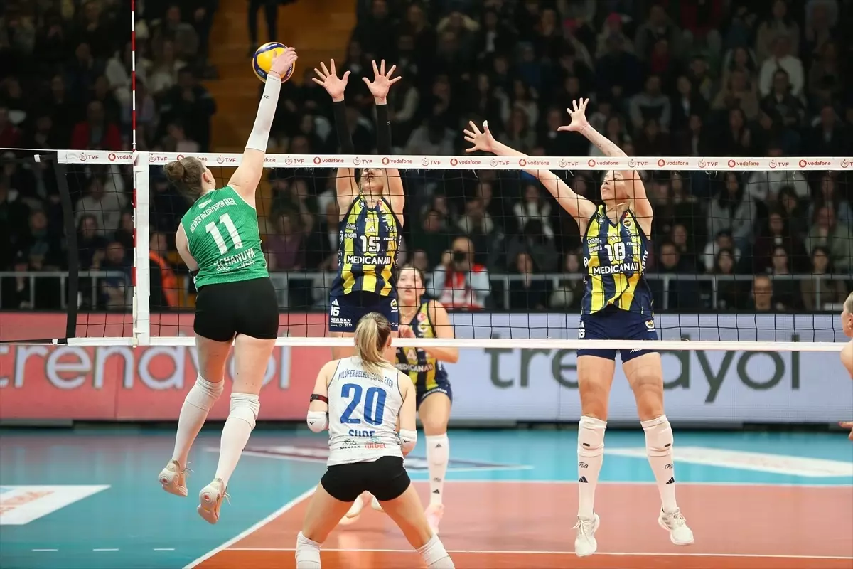 Fenerbahçe Medicana, Nilüfer Belediyespor'u 3-0'lık Galibiyetle Geçti