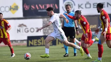 Maçın kritik anlarından bir fotoğraf