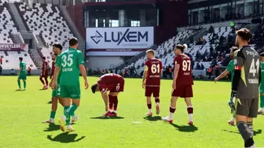 Elazığspor sahada mücadele ederken