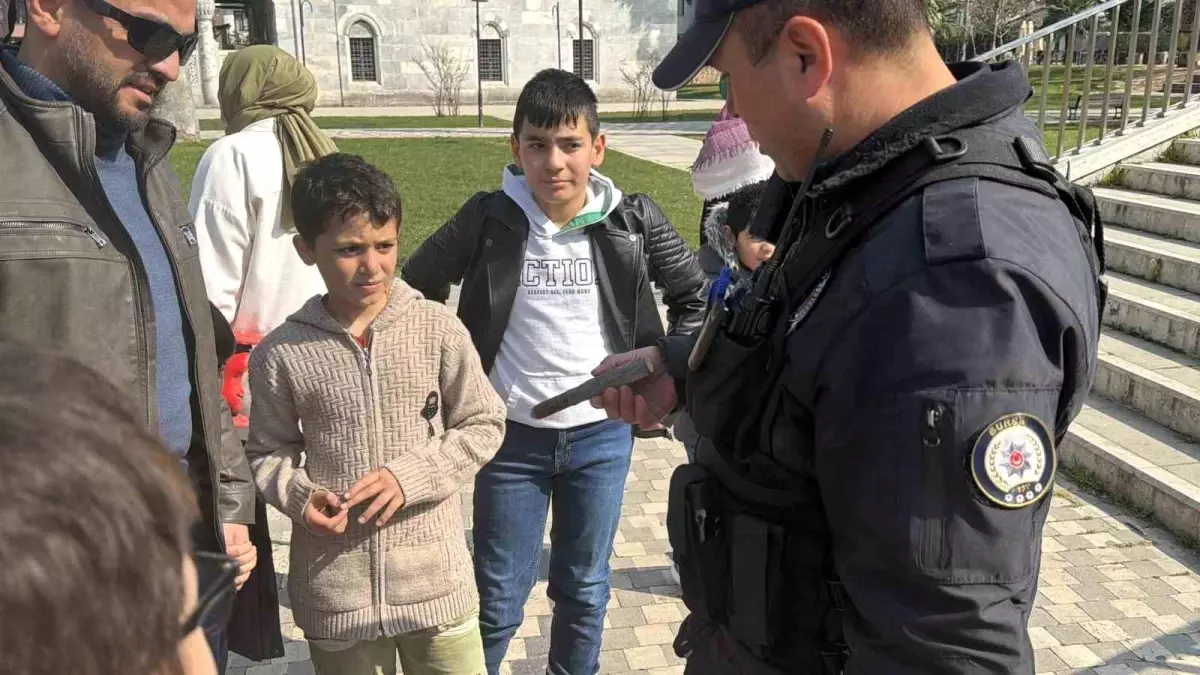 İznik Gölü Kıyısında Çocukların Bulduğu Paslı Mühimmat Yetkililere Teslim Edildi