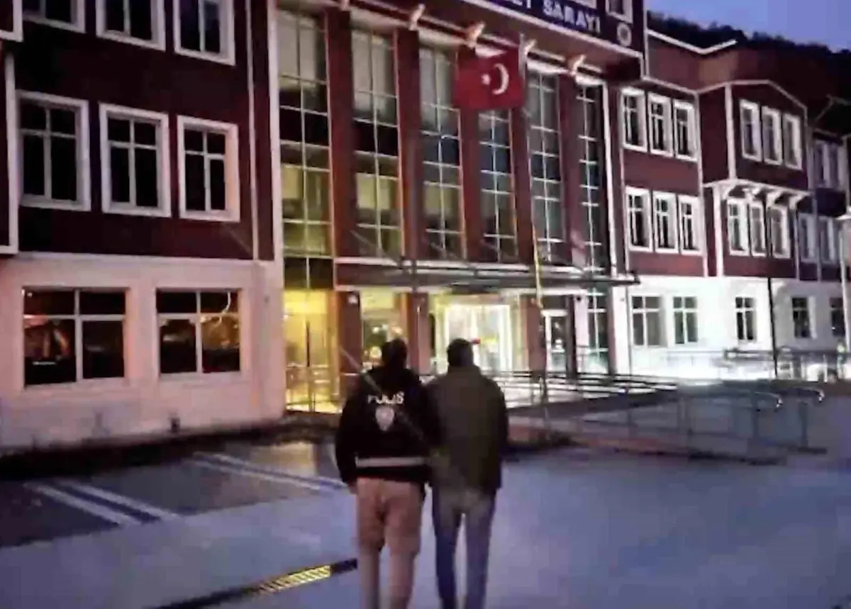 Kastamonu'da Metamfetamin Operasyonu: 19,27 Gram Madde Ele Geçirildi, Şüpheli Gözaltına Alındı