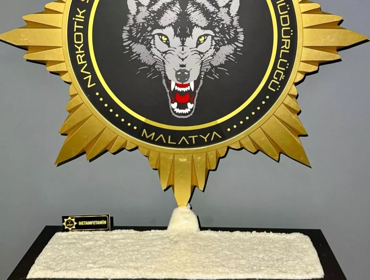 Malatya Otobüsünde 11,4 Kilo Metamfetamin Ele Geçirildi