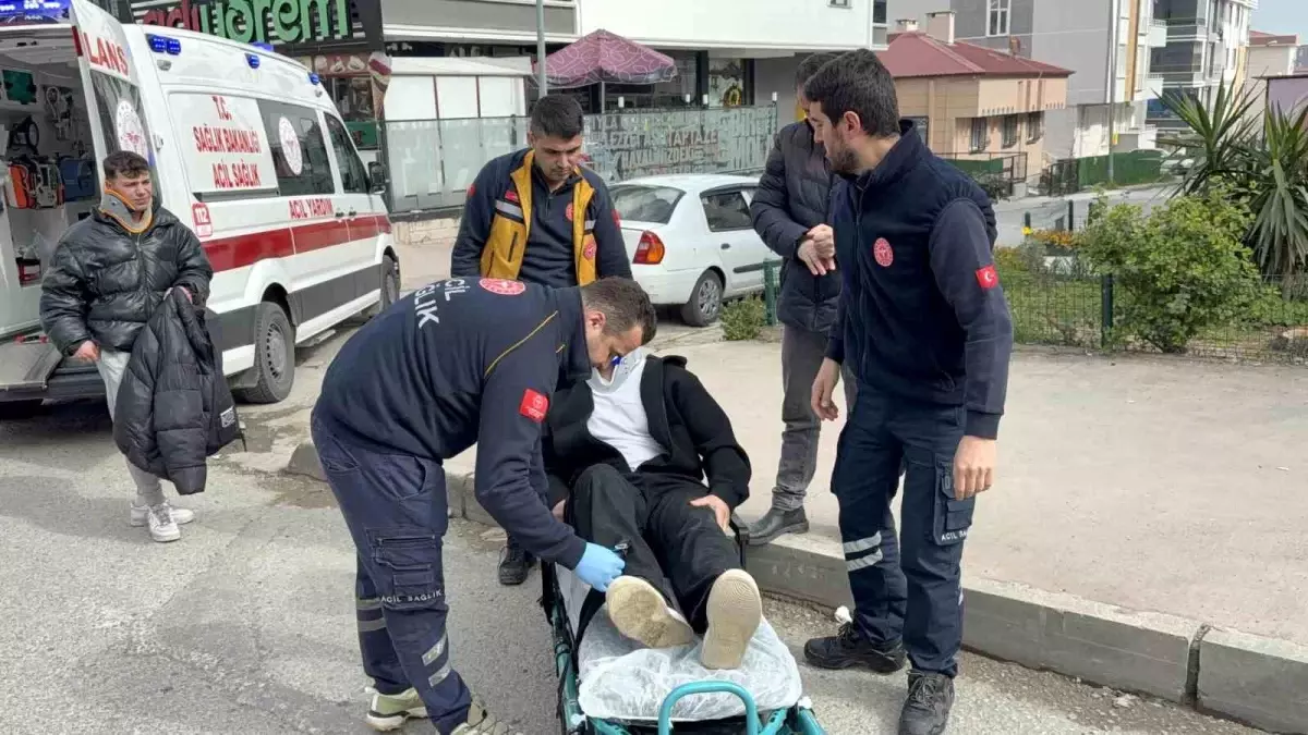 Samsun İlkadım’da Motosiklet-otomobil Çarpışması: 21 ve 22 Yaşındaki Kardeşler Yaralı
