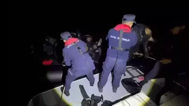 Çeşme Açıklarında 34 Düzensiz Göçmen Botla Yakalandı