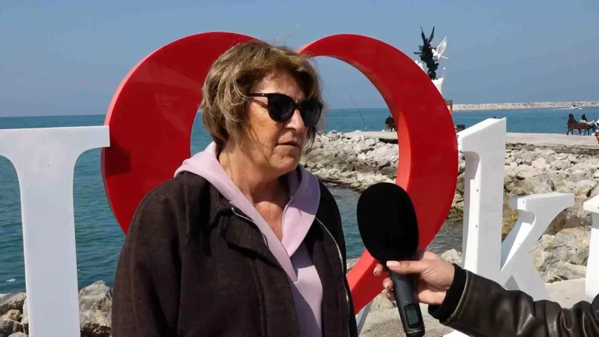 Kuşadası’nda Başkan Günel’e Destek Çadırı Kuruldu: Vatandaşlar ‘Suçsuz’ İddiasını Yükseltti