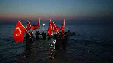 Kibar'ın dalış anından ana fotoğraf