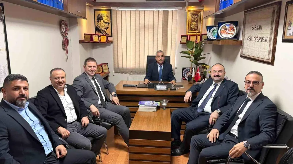 Diyarbakır'ın Öncü Berber Başkanı Ahmet Cemil Değirmenci, Uluslararası Esnaf Birliği Şubesine Atandı