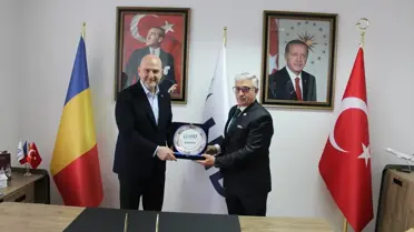 Soylu ve iş insanları Romanya’da iftar sofrasında