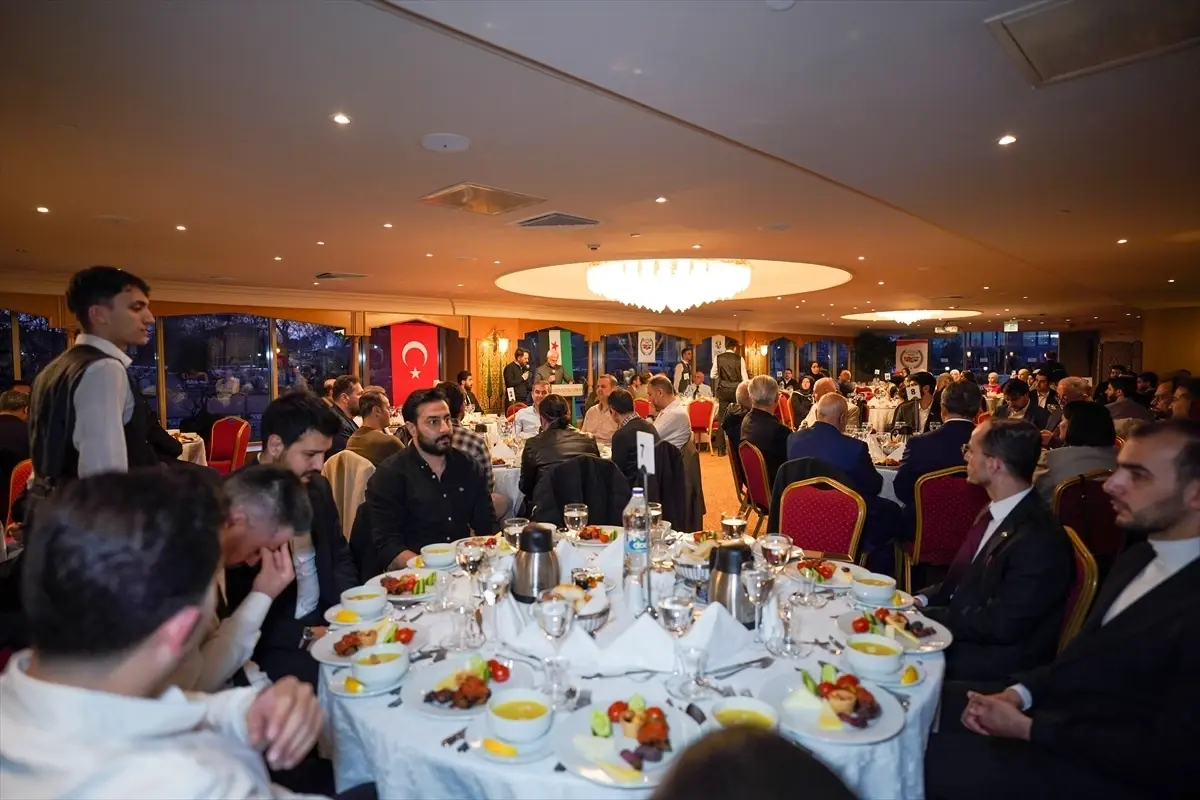 İstanbul’da Türkiye‑Suriye Dostluğu İftar Etkinliği Kültürel Köprüleri Güçlendirdi