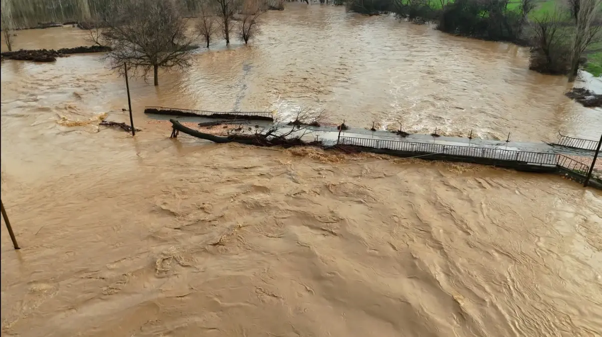 Mardin’de Şiddetli Yağış Sonrası Köprü Çöktü, Tarım Arazileri Su Basıyor