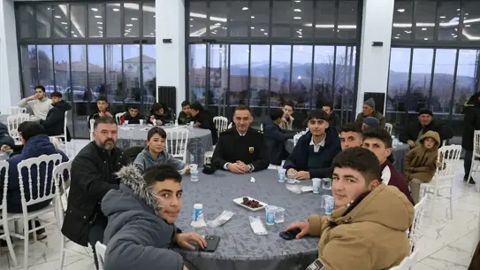 Gemerek’te Ramazan İftarı: Kur’an Kursu Öğrencileri Bir Arada