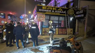 Yangın sonrası dükkan içinde kalan duman