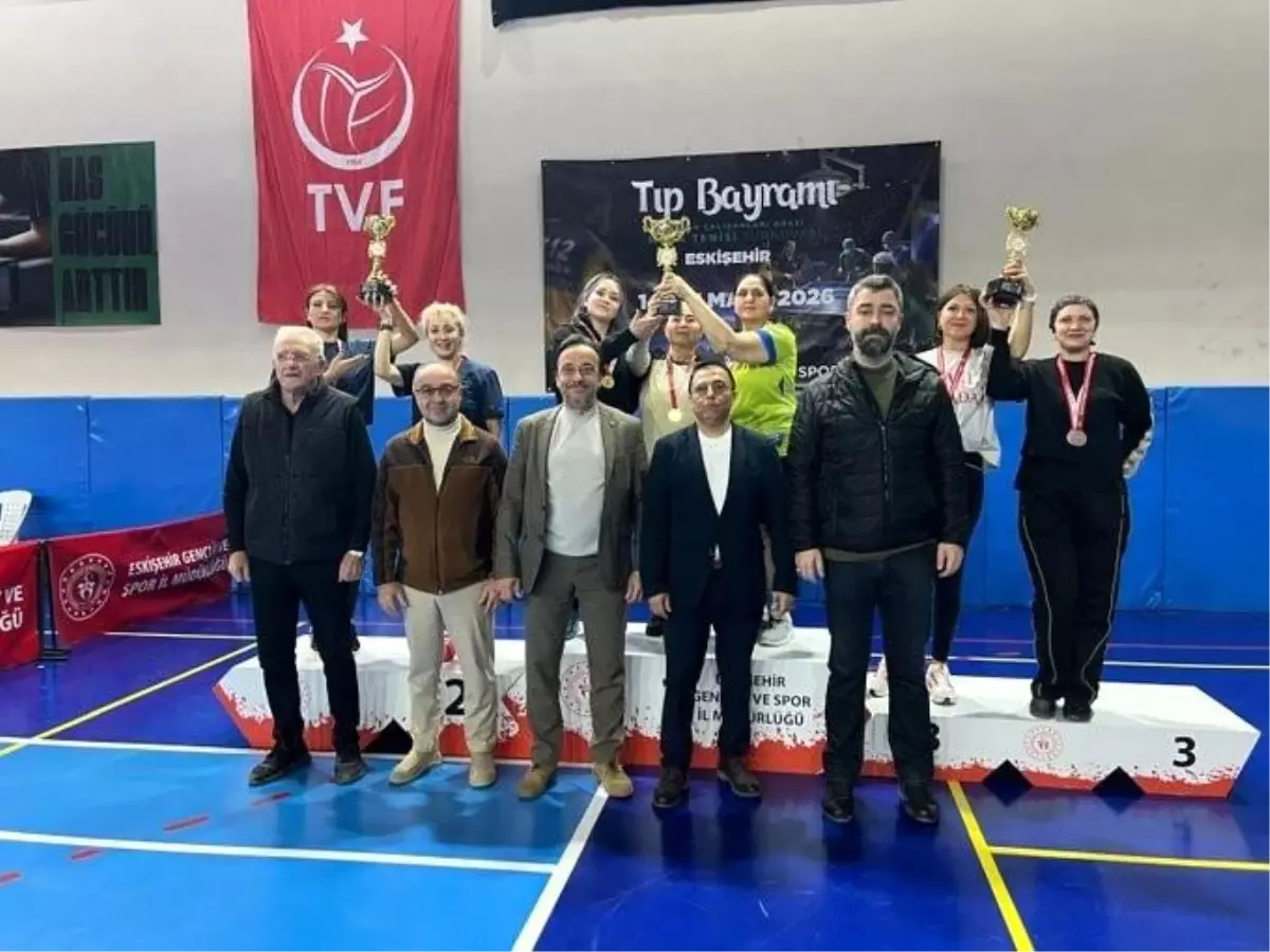 Eskişehir'de Tıp Bayramı Coşkusuyla Masa Tenisi Turnuvası
