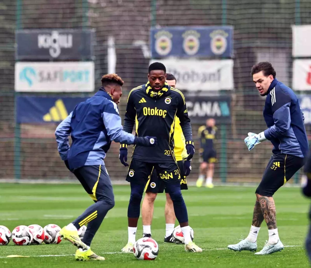 Fenerbahçe, Talisca ile Gaziantep FK Maçına Hazırlıklarını Tamamladı