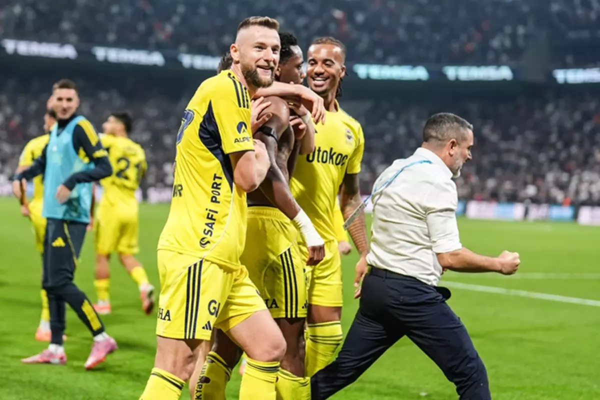 Anderson Talisca ve Milan Škriniar Antrenmana Döndü, Fenerbahçe Taraftarını Coşturdu