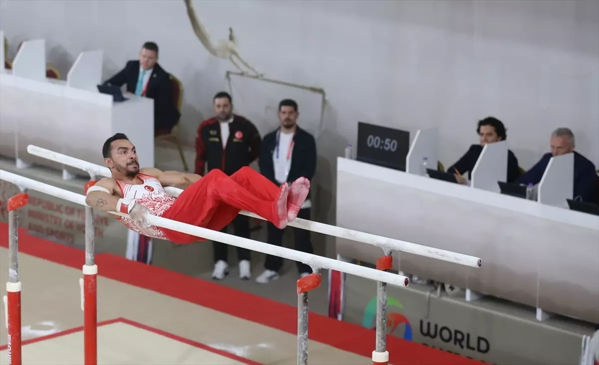 Ferhat Arıcan, Dünya Kupası'nda Paralel Bar'da Bronz Madalya Kazandı