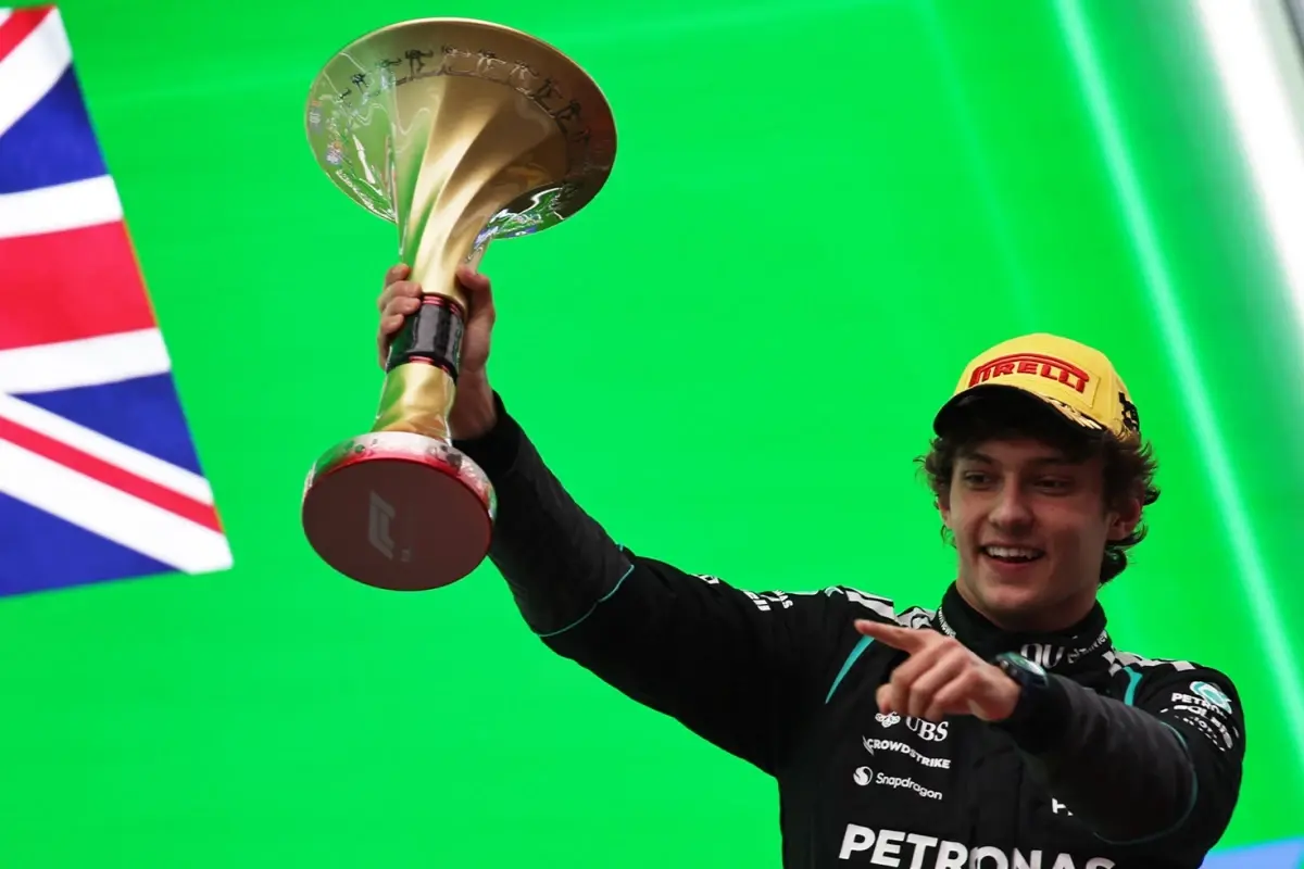 Kimi Antonelli, Çin Grand Prix'sinde Tarihi Zafer Kazandı