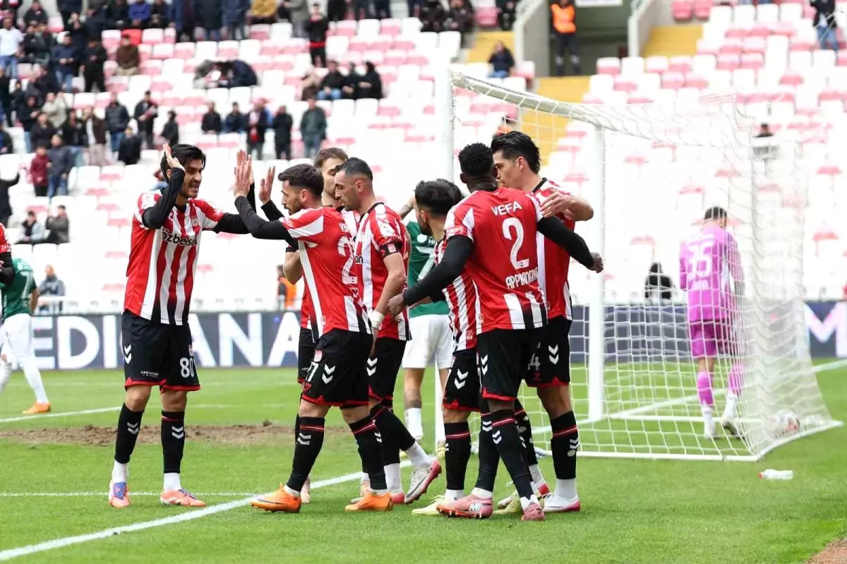 Sivasspor, 31. Hafta’da Ümraniyespor’u 1-0 Mağlup Etti