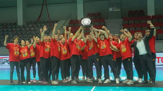 Göztepe hentbol takımı sahada