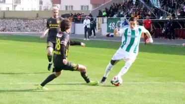 Maçın kritik anlarından bir fotoğraf