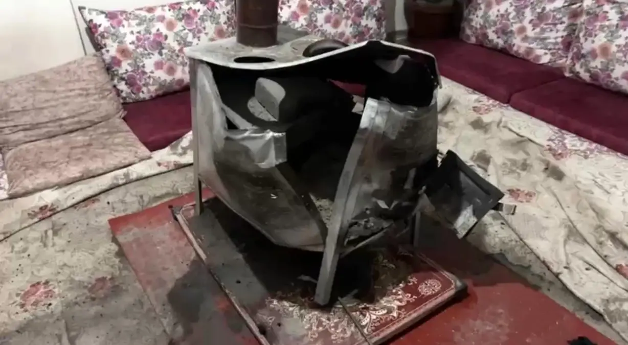Yüksekova’da Odun Sobası Patlaması: Bir Aile Büyük Maddi Zarara Maruz Kaldı