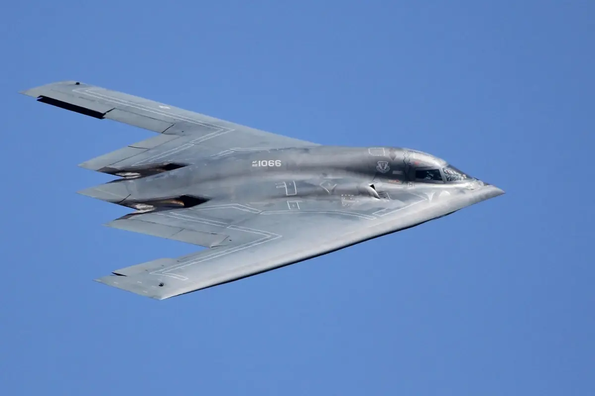 Çinli Savunma Şirketi, ABD'nin B-2 Spirit Uçak Sinyallerini İzlediğini İddia Etti