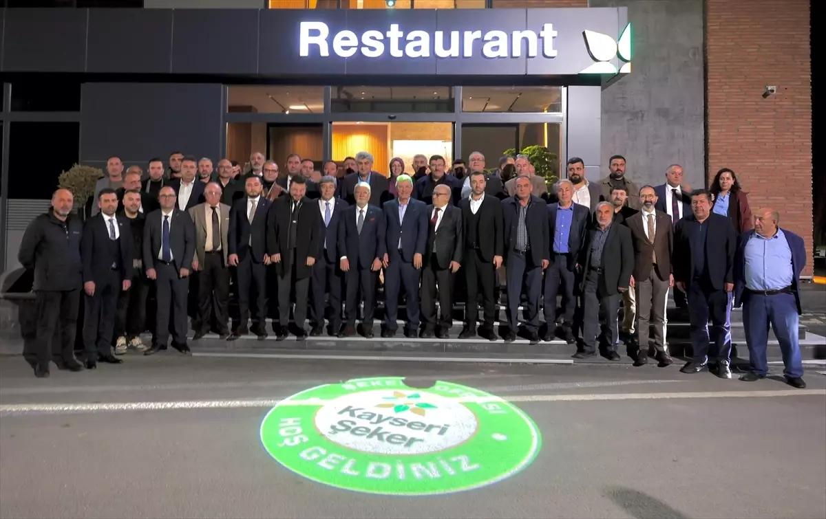 AK Parti’nin Öncü Üyesi Mustafa Elitaş, Kayseri Şeker Çiftçi Meclisi’nde Tarım Desteklerini Anlattı