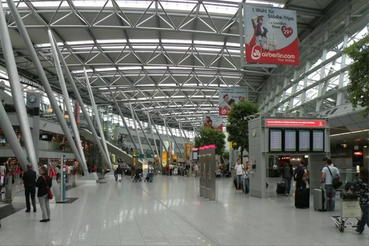 Berlin Brandenburg Havalimanı'nda Uyarı Grevi: Tüm Yolcu Uçuşları İptal Edildi