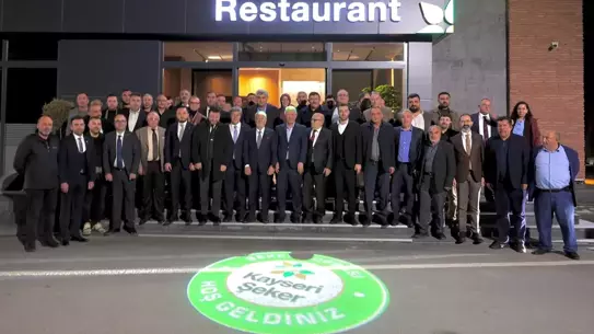 Mustafa Elitaş konuşma anı