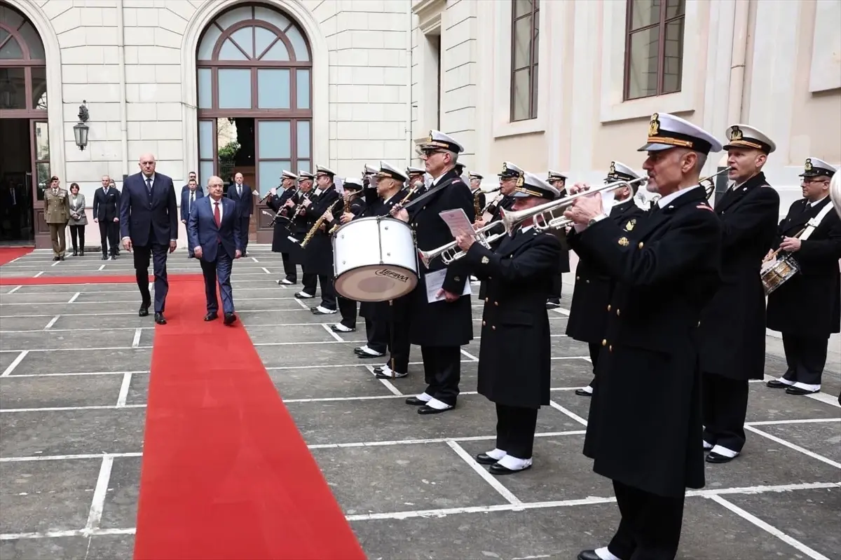 İtalya'da Savunma Bakanları Güler ve Crosetto Görüştü