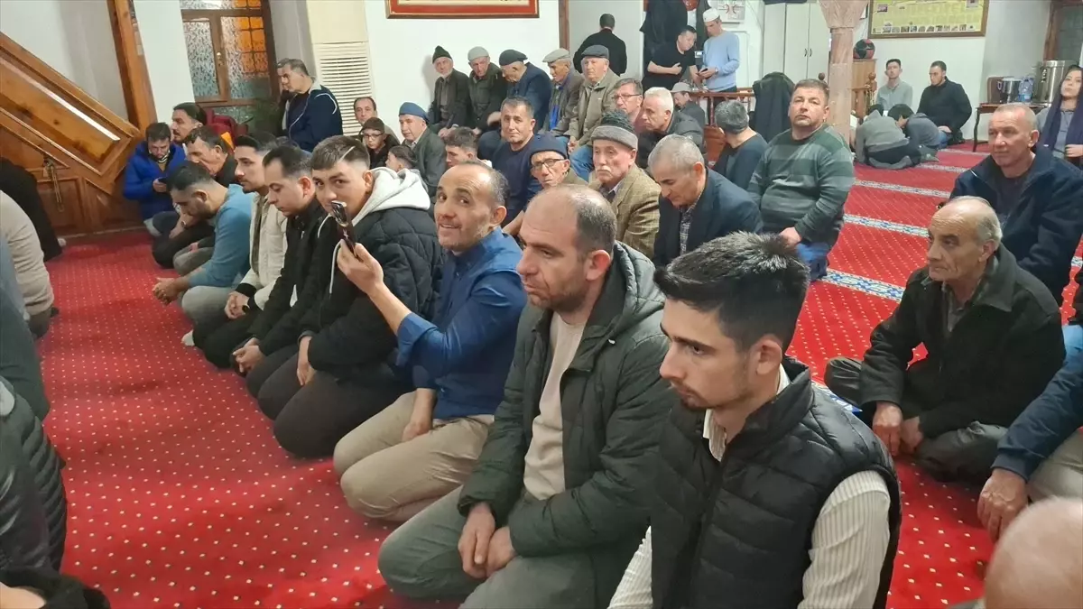 Beypazarı’nda Kadir Gecesi Coşkusu: Camilerde Özel Programlar