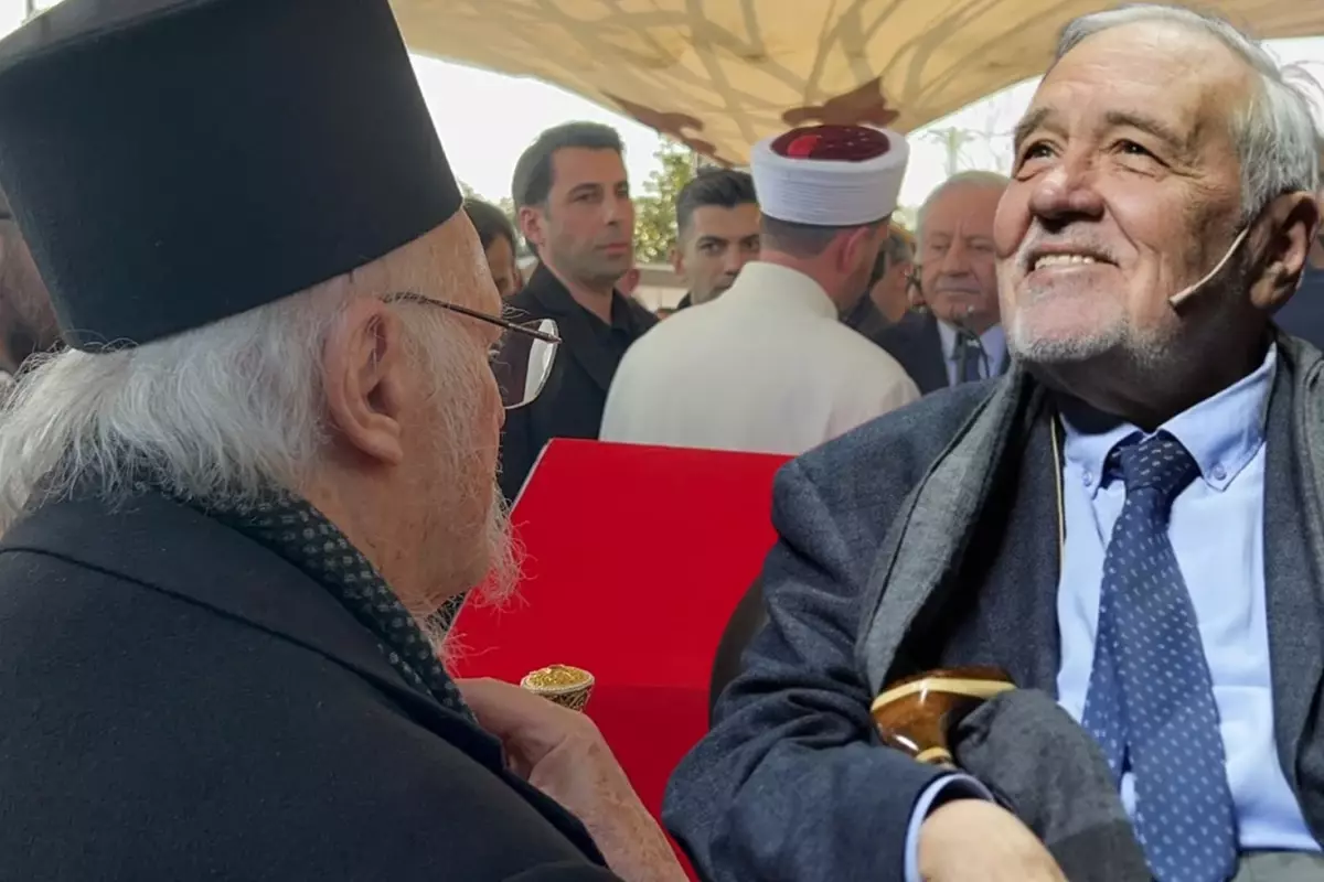 Fener Rum Patriği Bartholomeos, Ortaylı’nın Cenazesinde Dua Okudu