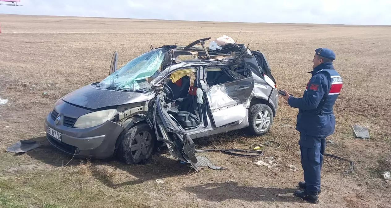 Aksaray’da Üç Araç Çarpıştı: 16 Yaşındaki Kuzenler Hayatını Kaybetti