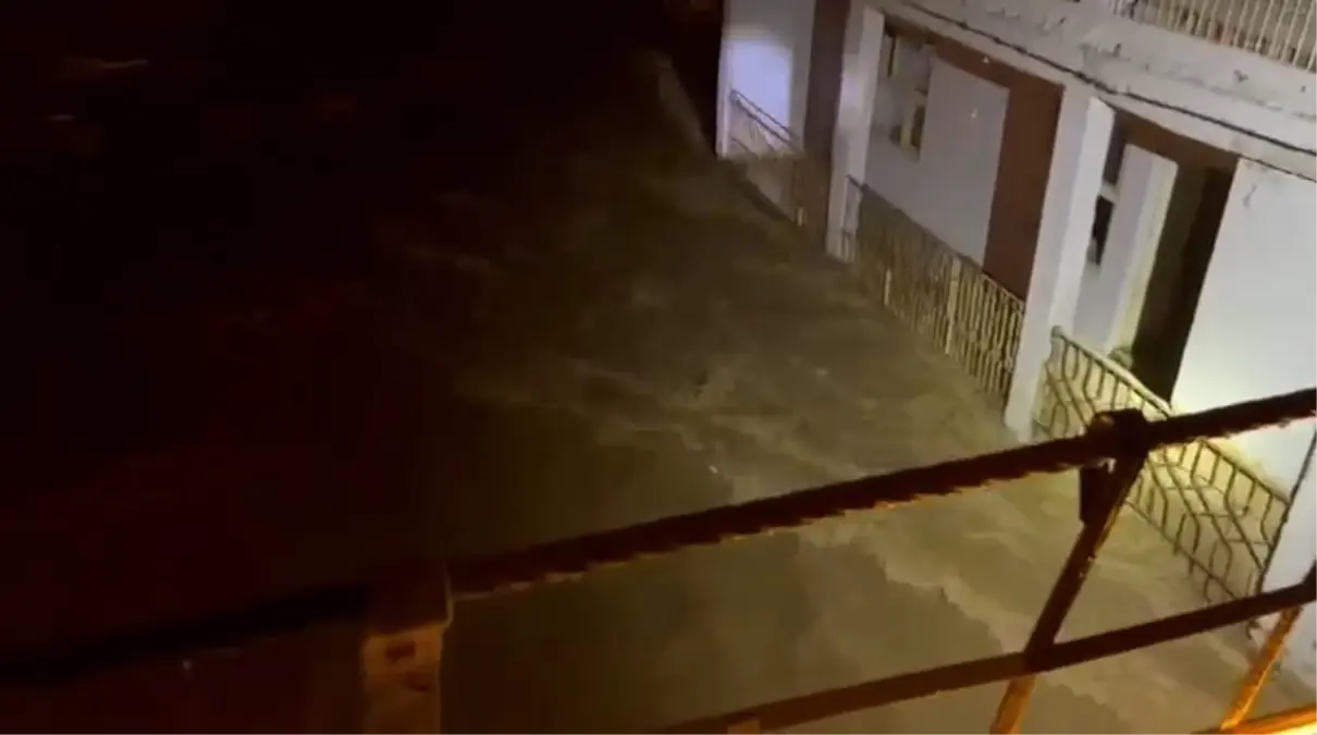 Baykan’da Sel Riski Yükseldi: Önlemler Artırıldı ve Binalar Boşaltıldı