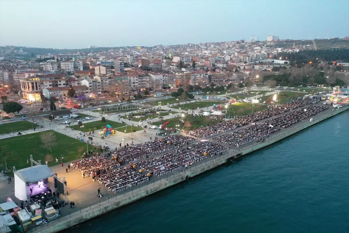 Süleymanpaşa’da Ramazan Sofrası Binlerce Kişiyi Buluşturdu