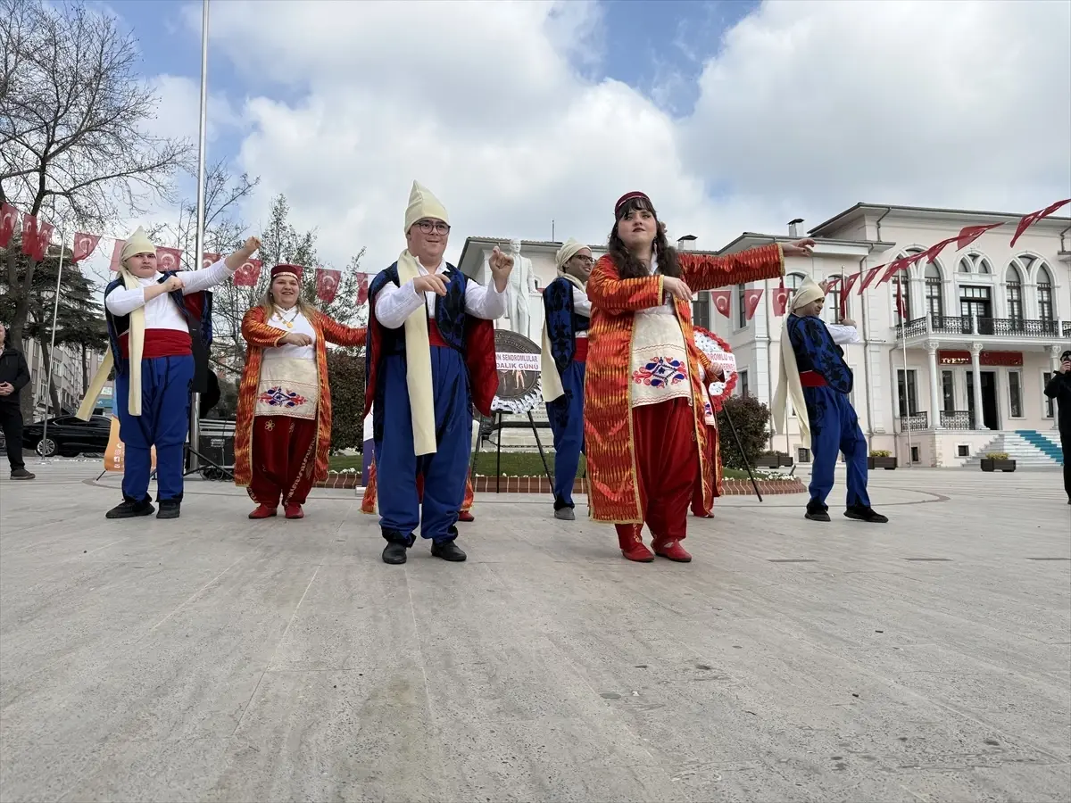 Tekirdağ’da Down Sendromlu Bireyler Halk Oyunlarıyla Farkındalık Yaratıyor