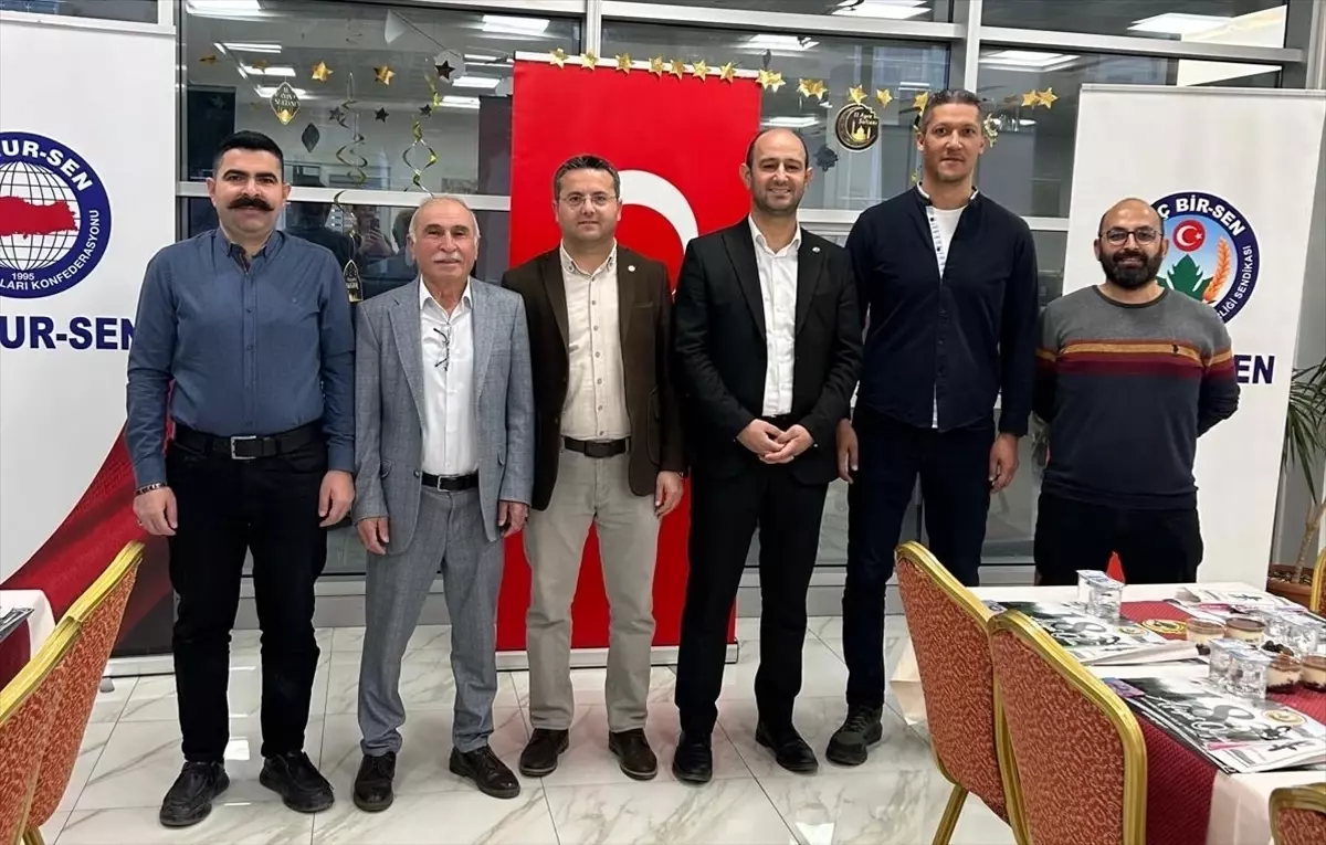 Kayseri'de Toç Bir‑Sen, 100 Yetime Ramazan İftarı Düzenledi