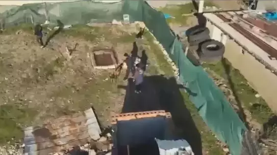 JASAT ekibi olay yerinde inceleme yapıyor