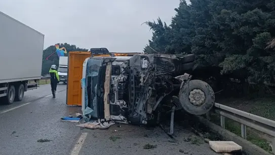 Kaza sonrası kamyon görüntüsü