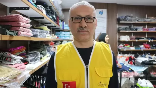 Kilis'te Diriliş Derneği'nden İhtiyaç Sahibi Çocuklara Bayramlık Giydirme Kampanyası