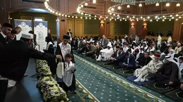 Ödül töreninde sahnelenen Libya temsilcileri