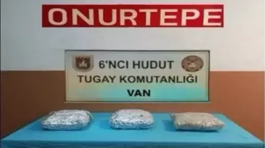 Ele geçirilen uyuşturucu paketleri