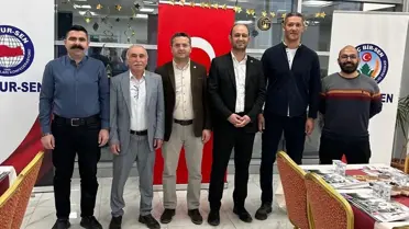 İftar sofrasında çocuklar