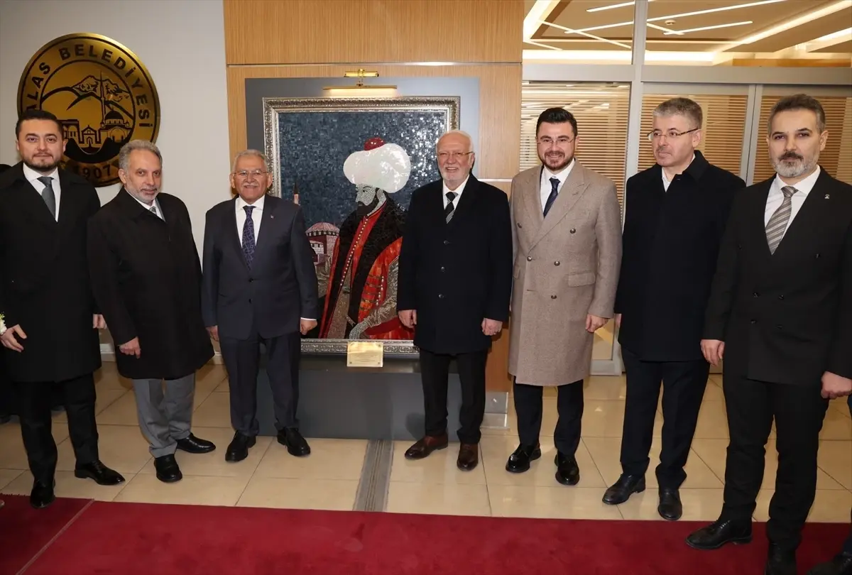 AK Parti Genel Başkanvekili Elitaş, Talas Belediye Başkanı Yalçın'ı Dinledi