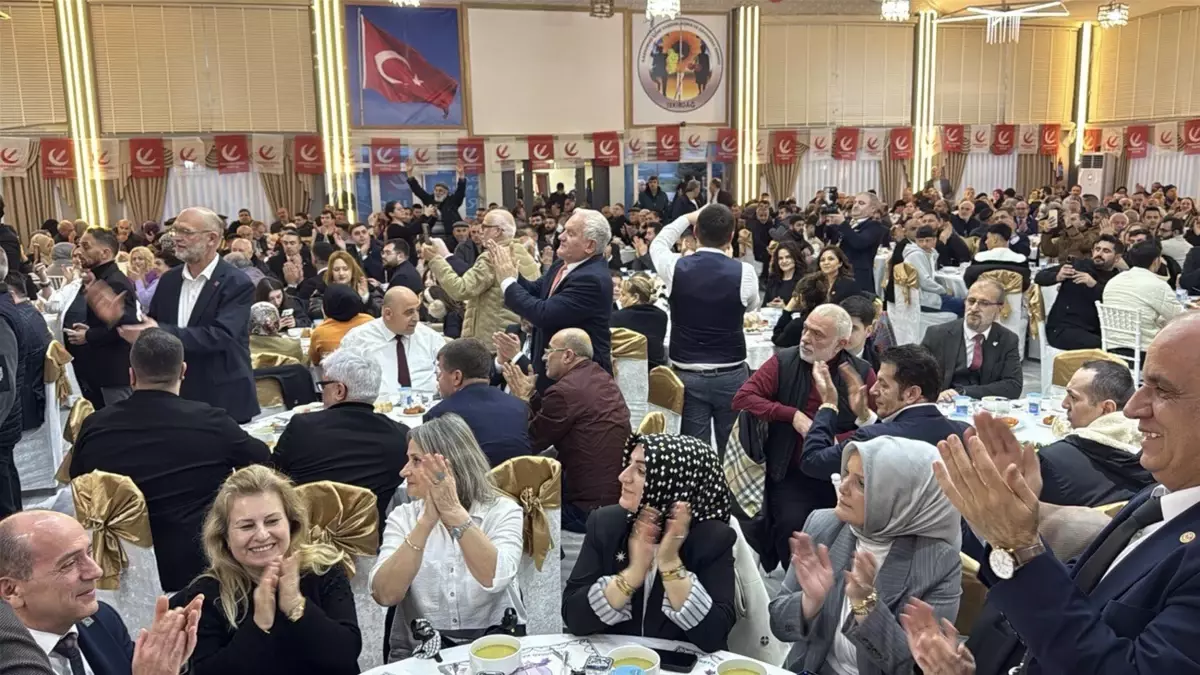 Erbakan, Mescid-i Aksa'nın 15 Gün Boyunca Kapalı Olmasını Eleştirdi